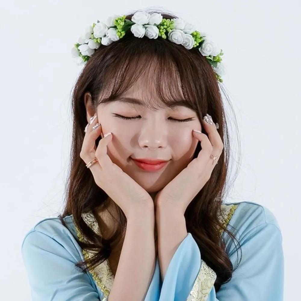 Wedding flower crown veil party event wedding photoshoot White Pink