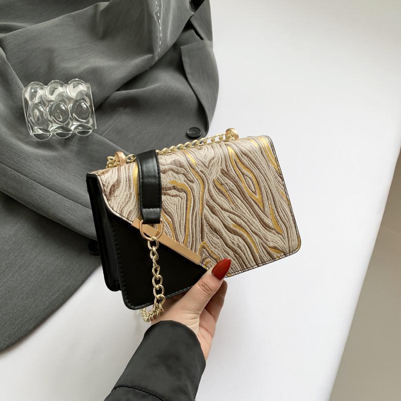 

Chic French Style Single Shoulder Pu Small Square Bag For Women Ideal For Daily Commute