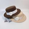 Hepburn Style Flower Flat Top Small Brim Woolen Hat Women's Autumn and Winter French Retro High-end Sense Showing Face Small Temperament Top Hat