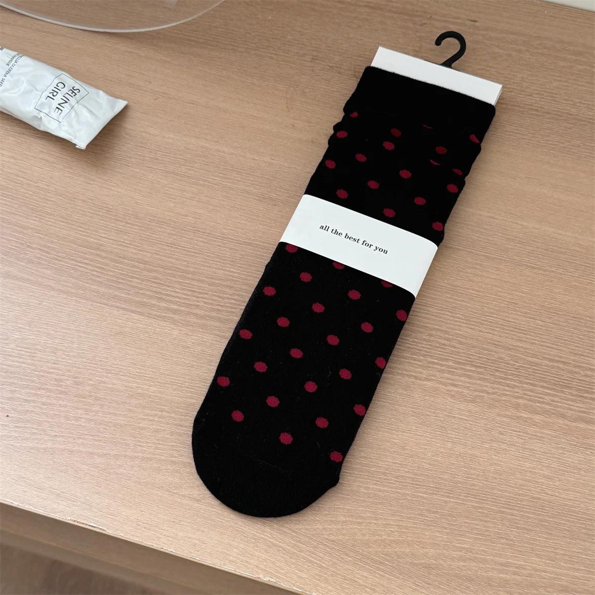 

Красные женские носки в горошек, корейские модные хлопковые носки средней длины, женские носки в стиле Харадзюку, ретро, уличная одежда, вязаные эластичные длинные носки EUR 35-39 чёрный