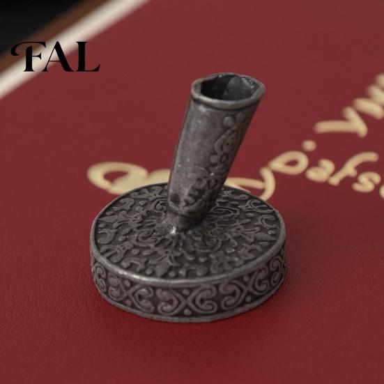 Metal Dip Pen Stand Vintage Round Holder, Durable Exquisite Carved Desktop Ornament, Calligraphy Base Pens And Quill Supply, for Desk Decoration