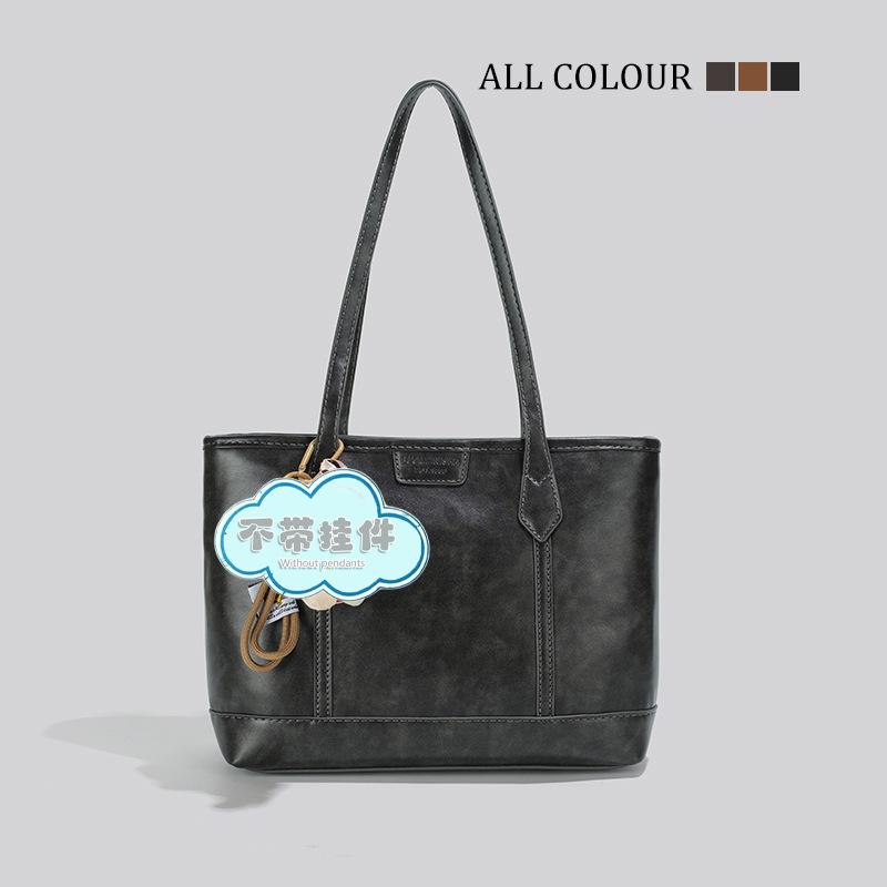 

Premium large-capacity bag 2025 autumn and winter shoulder bag versatile and popular tote bag women s shoulder bag чёрный