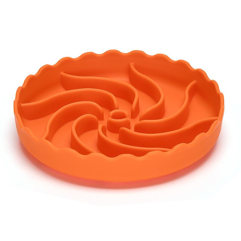 New hot-selling silicone pet licking mat, multi-functional pet food bowl, cat and dog food basin mat with suction cup, slow-eating placemat