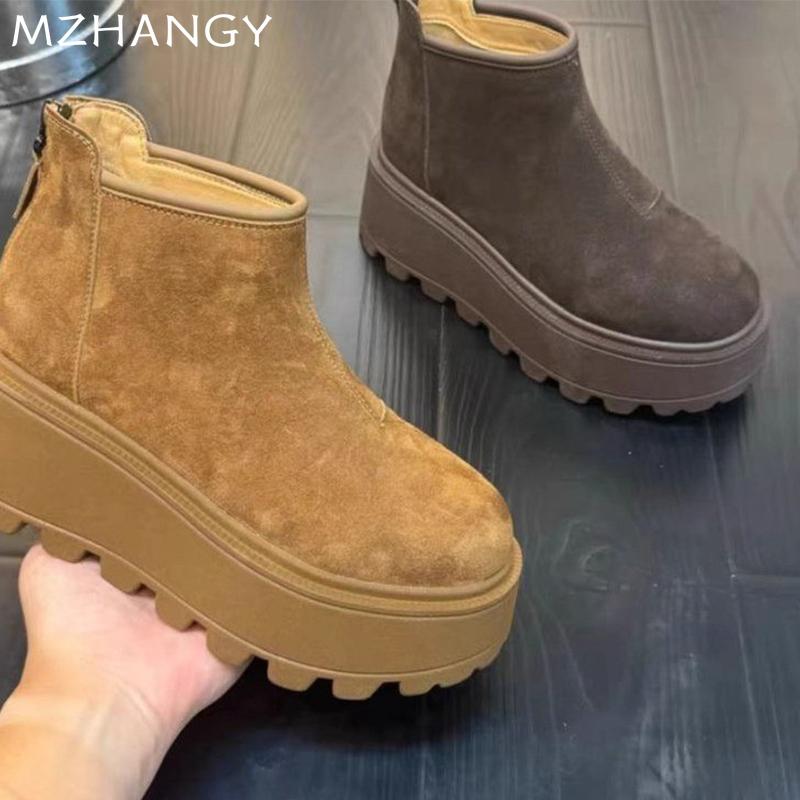 Platformové dámské semišové sněhule s plochou podrážkou, módní obuv, plyšové teplé kotníkové boty, trend 2025, nové značkové tenisky, zimní pohodlné dámské boty