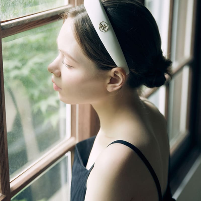 

ANOETIC VOLUME SATIN HAIRBAND_WHITE WHITE