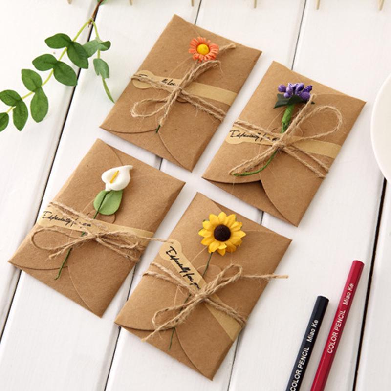 Small Kraft Paper Dried Flower Greeting Card for Thanksgiving & Valentine's Day