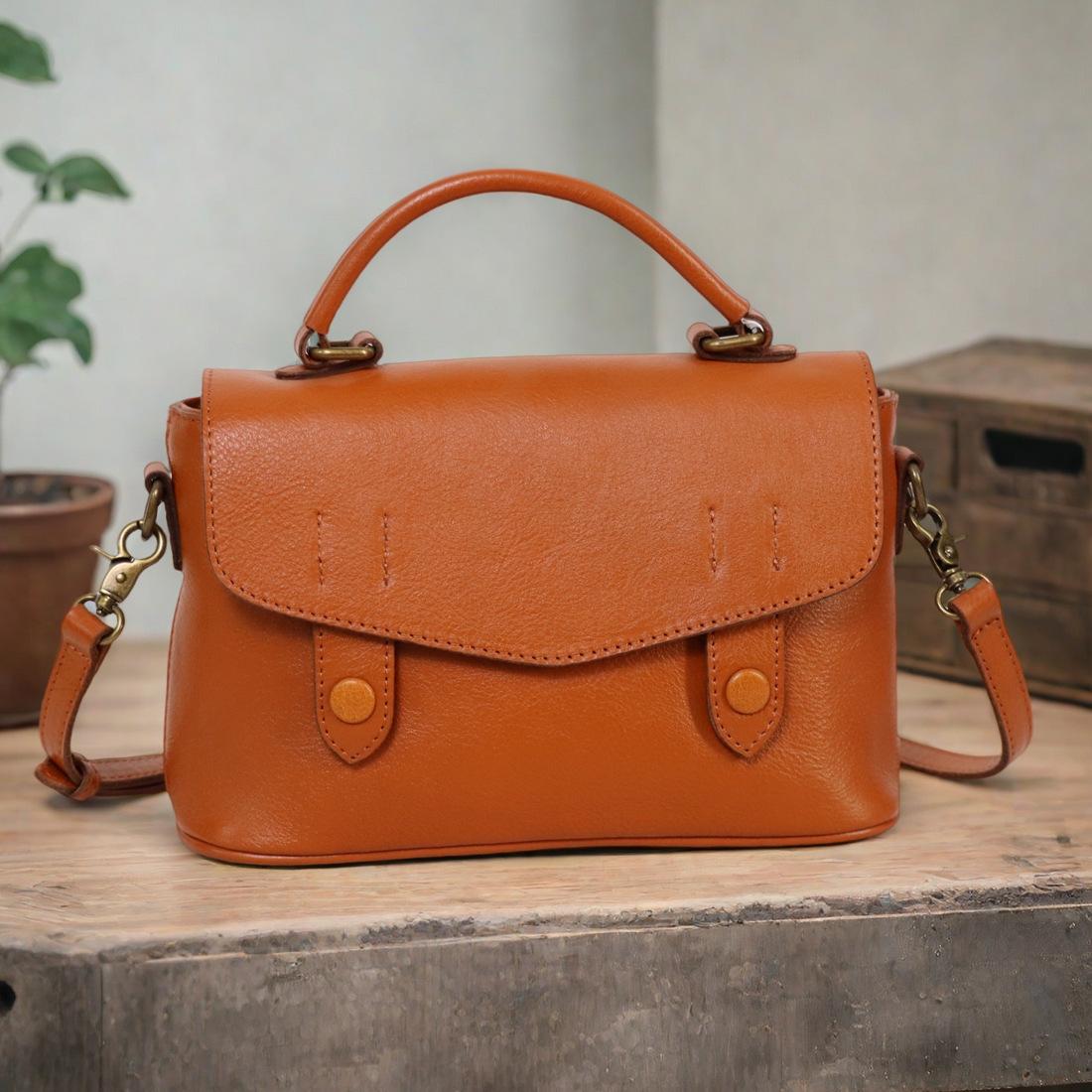 

Johnature Real Cowhide Women s Bag Shoulder Bag High-end Crossbody Bag Large Capacity Women s Handbag коричневий