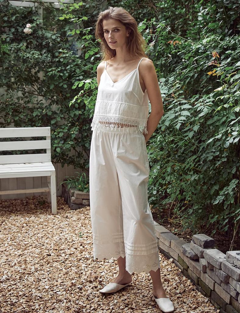 BEAUTELICATE with Lace Retro Size M Pettipants, 100% Cotton, Long, Non-See-Through, Pockets, Embroidery, 3-Pleated, Style, Layering, White,