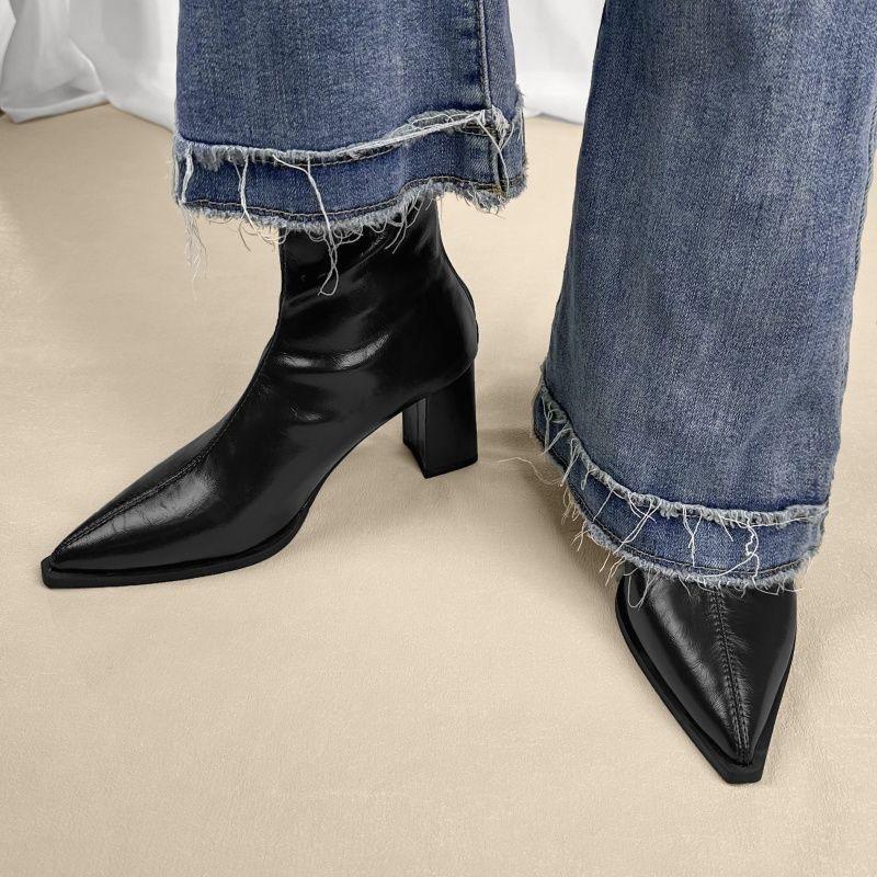 Fashion pointed thick heel fashionable good-looking retro short boots women's rear zipper thin boots women's foreign style