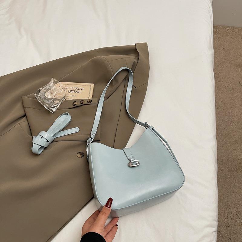 Small bag women's new summer versatile simple shoulder messenger bag is now popular bucket bag