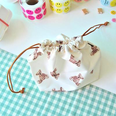 Teddy Bear Pattern Aperture Pouch