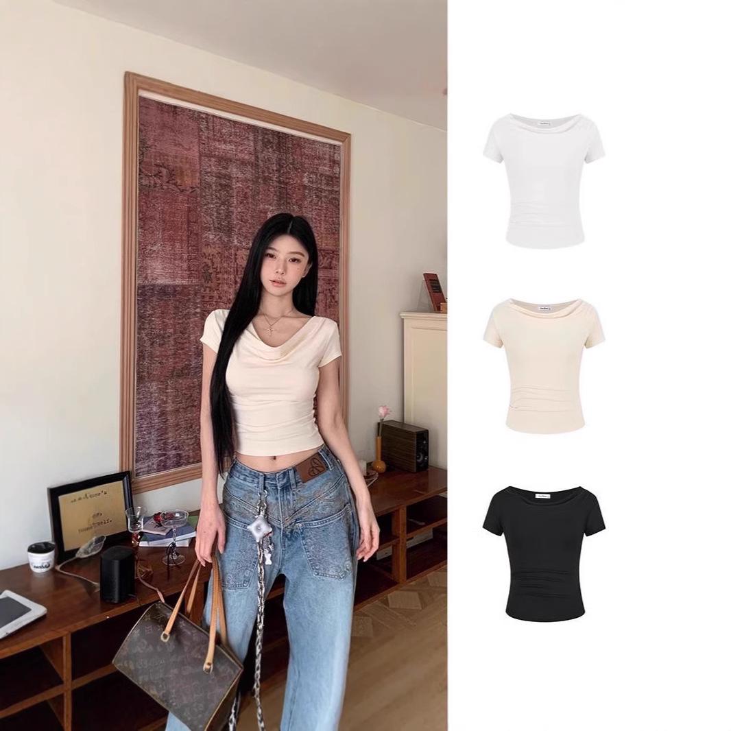 

Slimming Off-the-Shoulder Black T-Shirt for Women - Versatile Summer Style S