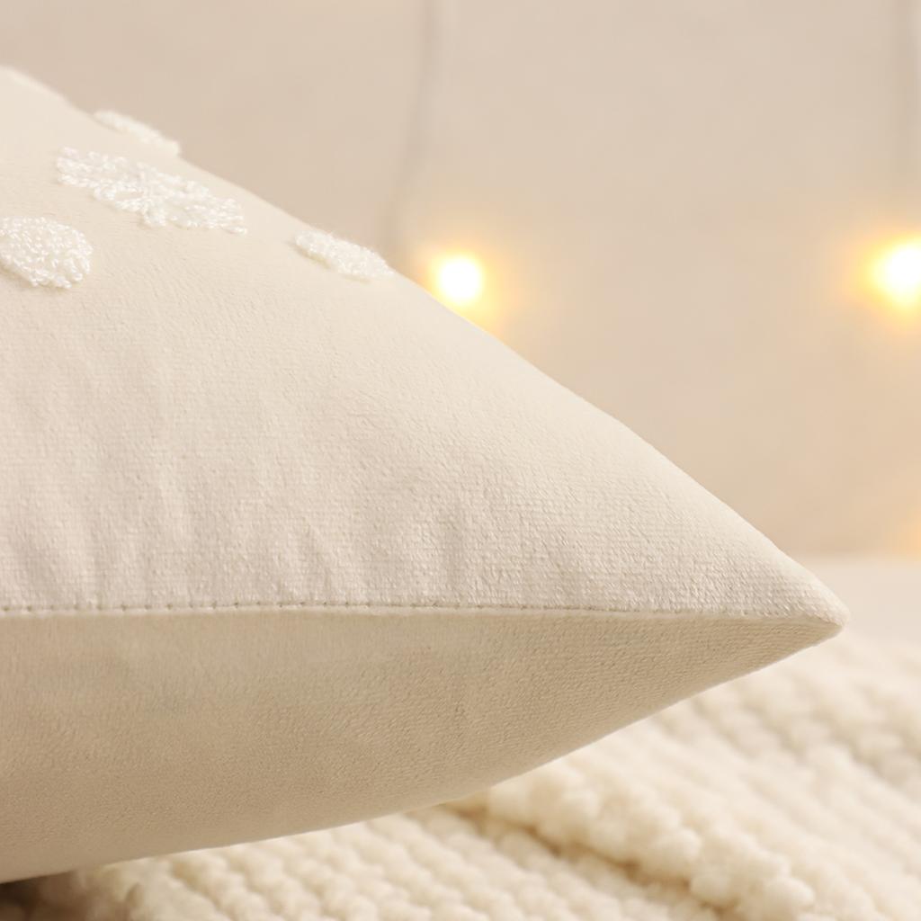 Embroidery Throw Pillow Cover Christmas Decoration Velvet Soft Santa Claus Flowers Winter Farmhouse Home Sofa Living Room