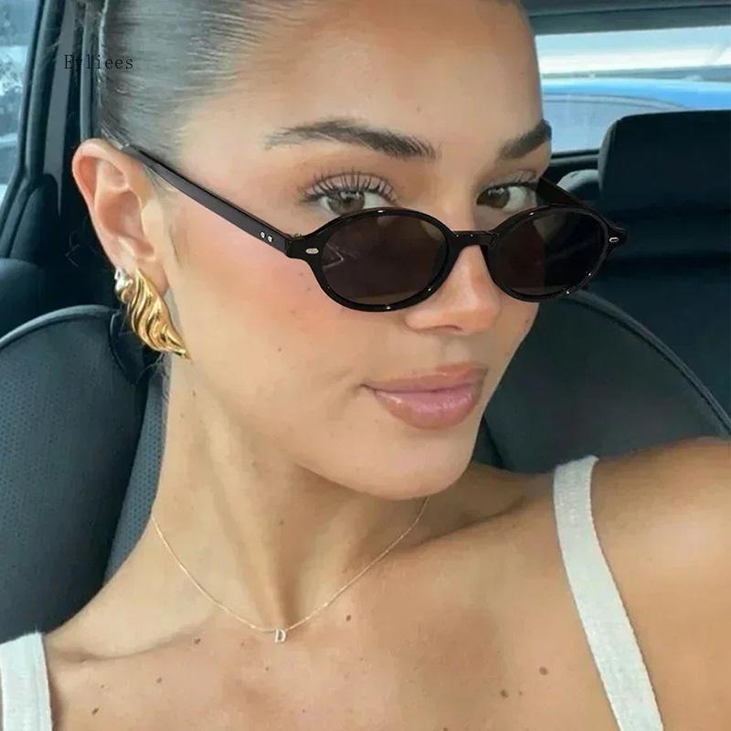 Vintage Oval Sunglasses Women Luxury  Designer Small Oval Sun Glasses Retro Men Rivets Sun Glasses Oculus luxury designer