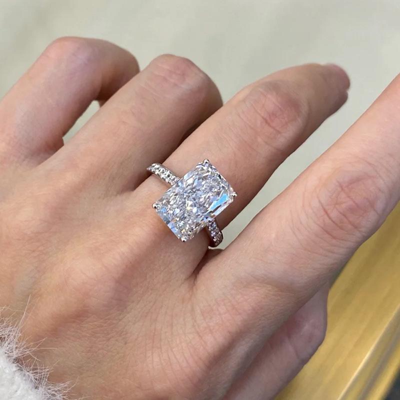 Minimalist S925 Sterling Silver Rectangular White Diamond Ring for Women - 9x13mm