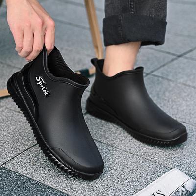 Scarpe da uomo – Stivali di gomma e copriscarpe