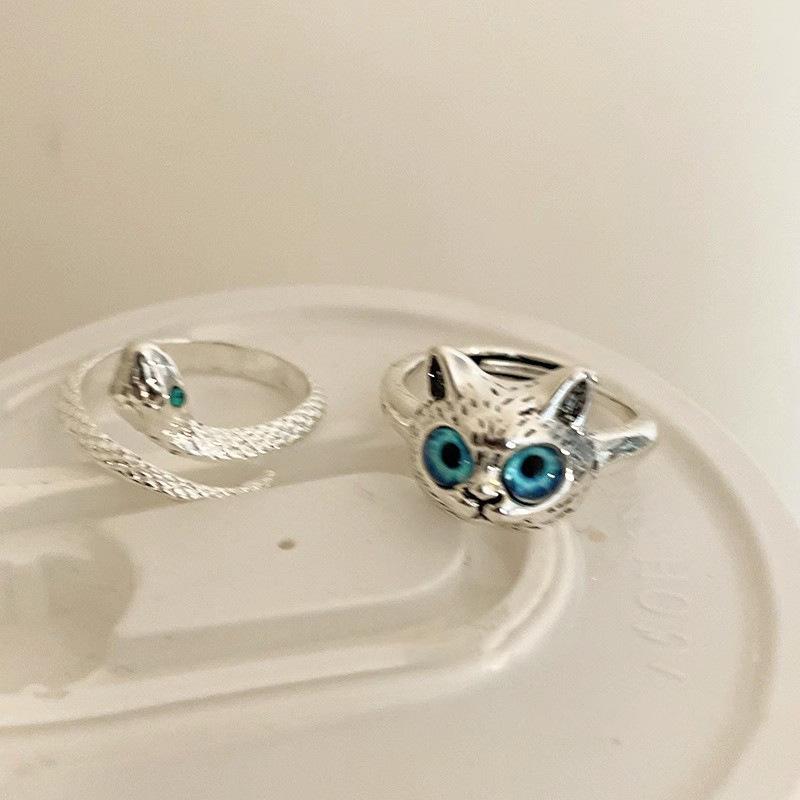 Adjustable Cat Snake Ring: Stylish & Unique Cold Fashion for Women & Influencers
