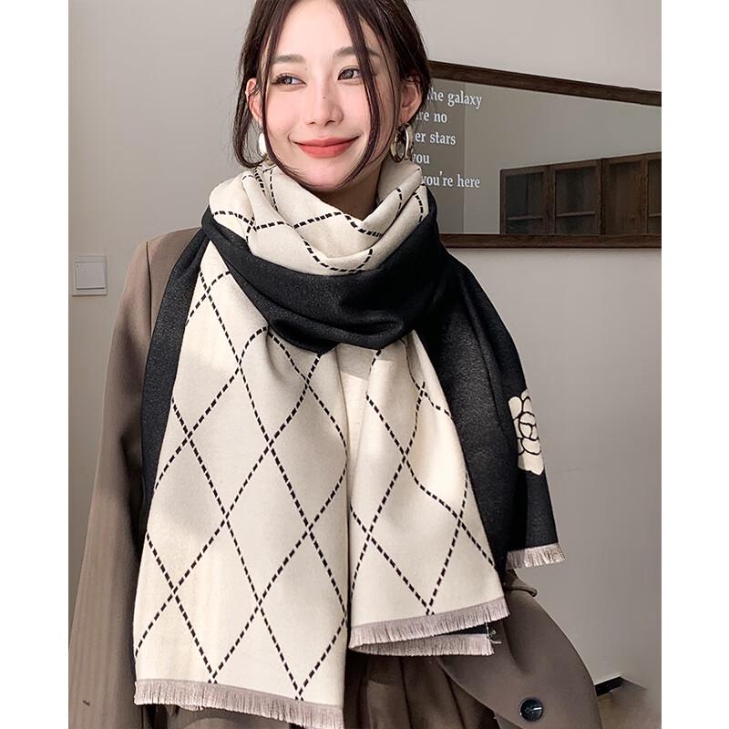 VICTORIA&VERA Oversized Camellia Fringed Scarf