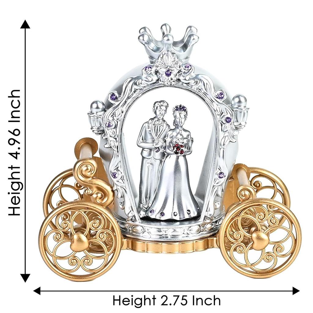 Figurine with Cart – Exquisite Gold & Silver Finish Statue, Perfect for Engagement, Wedding, Adding a Touch of Elegance and Love to Your Home Decor