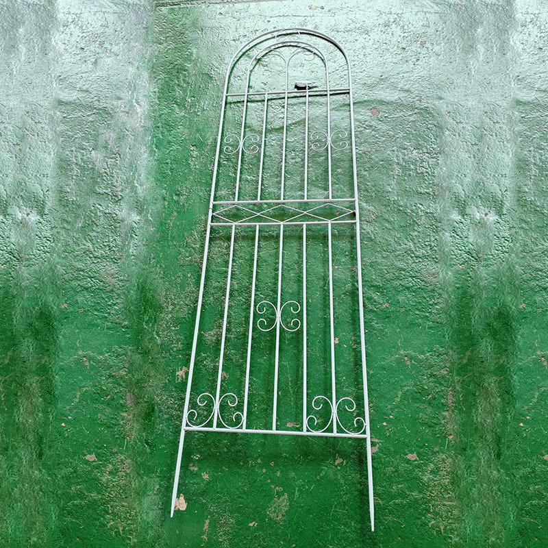 Wrought Iron Climbing Rose Trellis: Outdoor Courtyard Flower Stand & Clematis Support Pole
