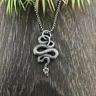 2022 New Punk Metal Alloy Cool Snake Necklace Pendant For Women Men Hip Hop Party Gift Jewelry Accessories