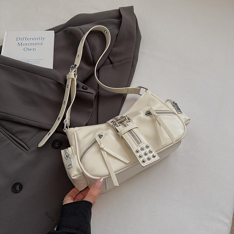 Retro sweet and cool hot girl armpit bag female 2025 autumn new high-value locomotive bag commuter shoulder handbag