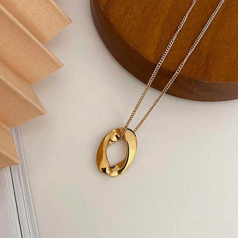 Elegant Titanium Steel Geometric Necklace for Women - Versatile, Non-Fading, Light Luxury Style