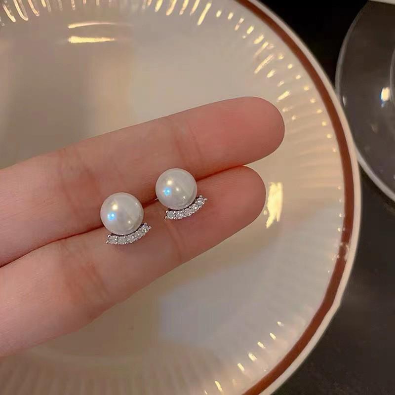 Cercei cu Perle Argintii cu Diamante - Design Elegant de Nișă pentru Femei