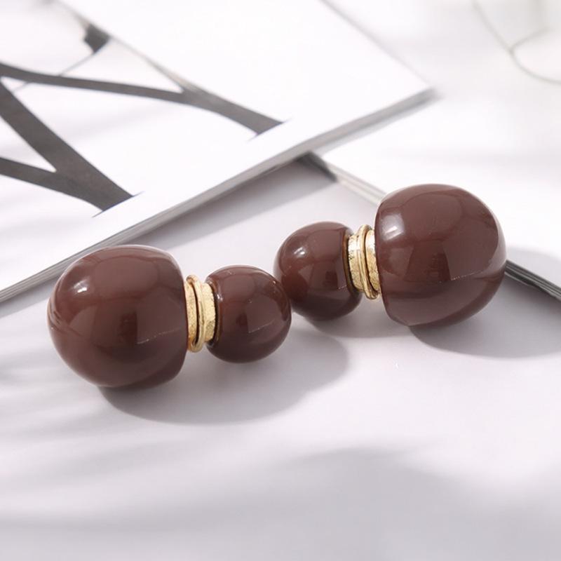European & American Style Geometric Red Round Bead & Black Agate Resin Earrings: Double-Sided French Retro Classic Studs
