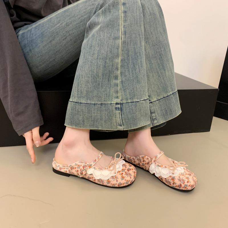 Retro Spitzen Mary Jane Schuhe Damen Frühling und Sommer neu Temperament flacher Ausschnitt halber Slipper mit Rock Tide