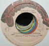 Disque 7 pouces JOHNNY P THRILLER U Young And She Green NONE Techniques Jamaïque Reggae Ska Dub Occasion