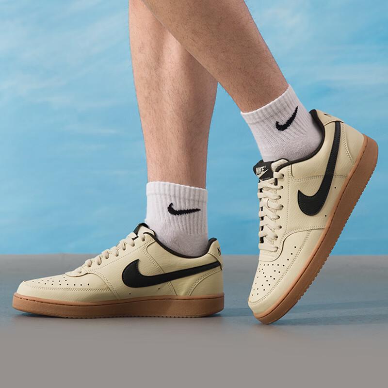 Nike Men's HV4506-200 Casual Low-Top Shoes