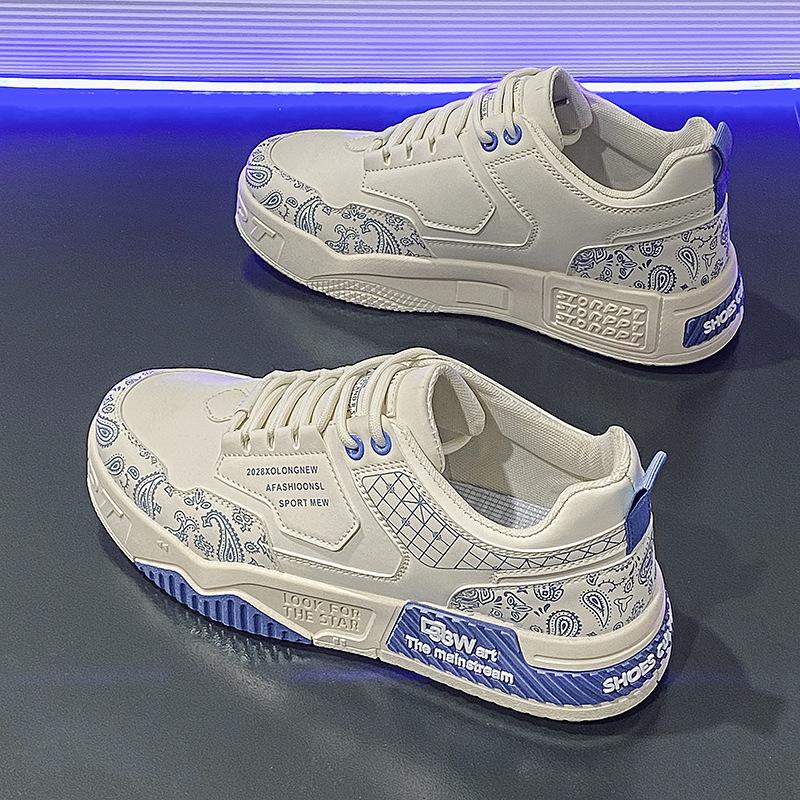 Leder Kaschublumenfarbabstimmung Low-Top College-Stil Lässige Sport-Board-Schuhe Dicksohlige Erhöhung Herrenschuhe