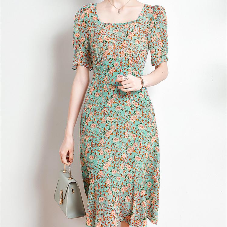 YYFS Dámská móda Letní květinový vzor s krátkým rukávem s čtvercovým límcem Ležérní šaty