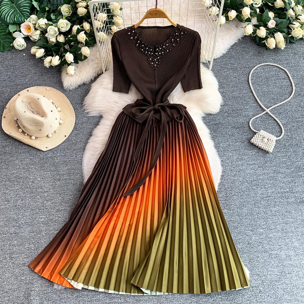 Pleated Diamond-Embellished Round-Neck Midi Dress for Women Summer Short Sleeve Lace-up Stunning Ombre Pleated Dress
