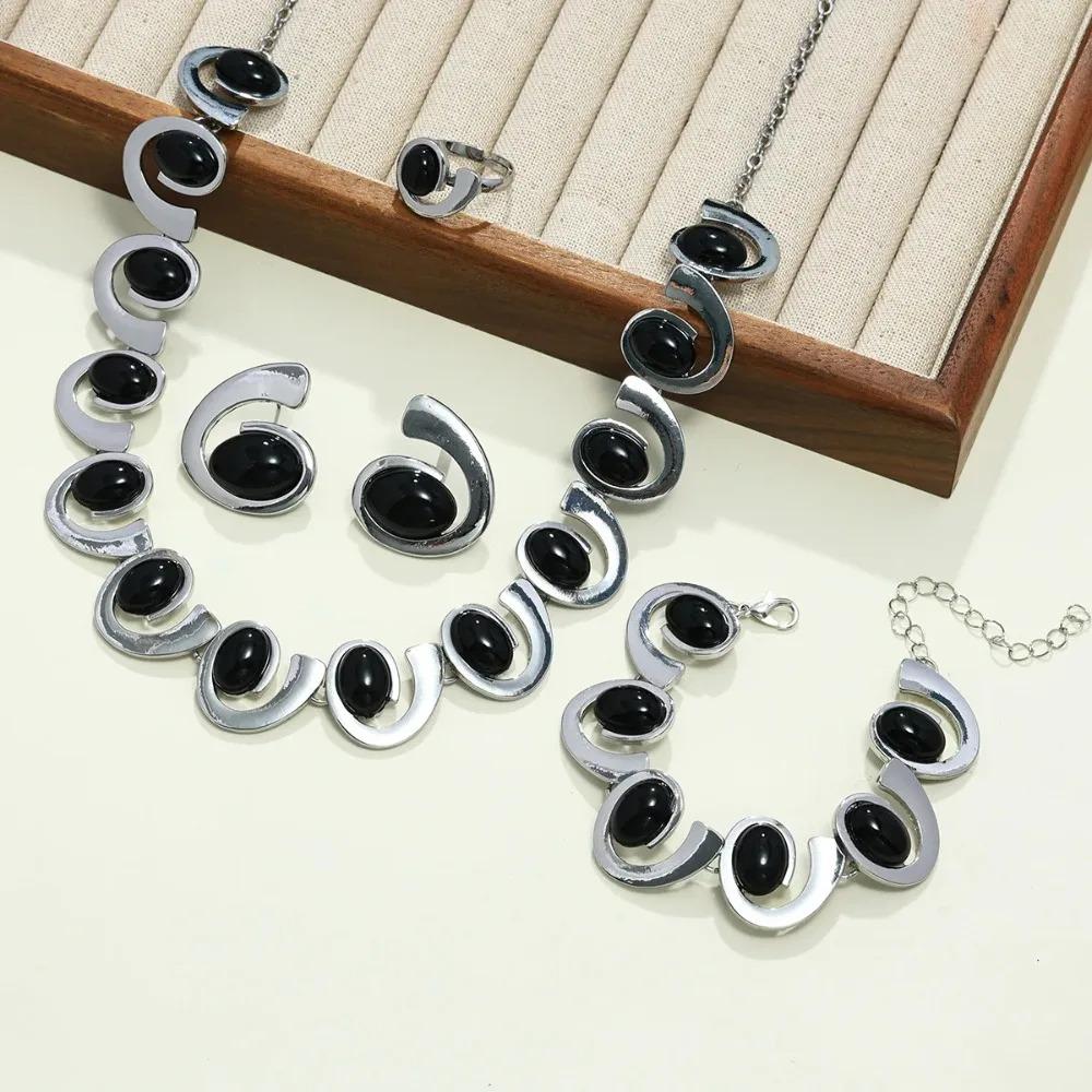 

4 шт./комплект Модные Серьги Геометрические Овальные в Холодном Стиле для Женщин Легкая Роскошь Изысканные Нишевые Украшения Женщина