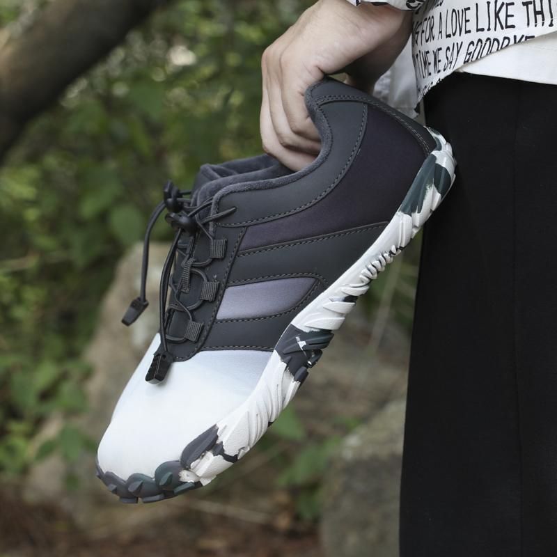 Herren Wildleder Wanderschuhe mit niedrigem Schaft sind modisch, leicht, vielseitig, warm, trendig und rutschfest. Herren Sportschuhe.