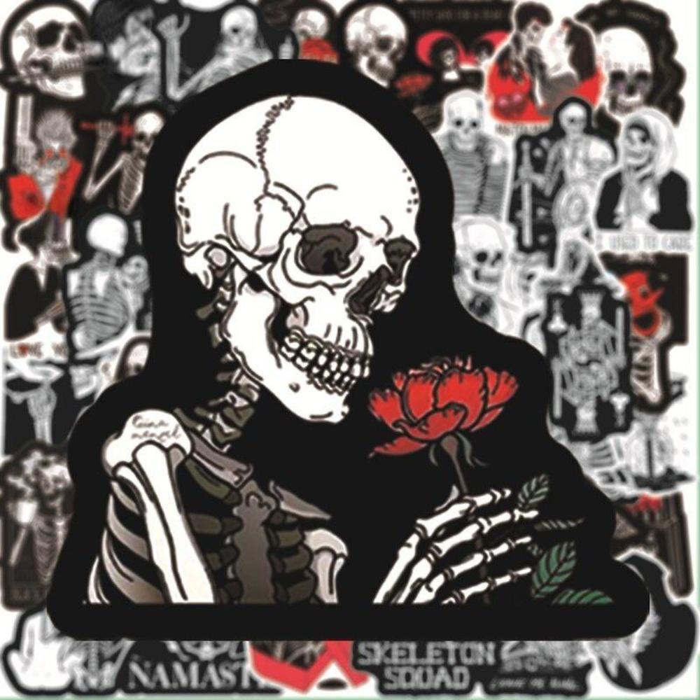 50/25 ks červených a černých samolepek Ghost Face Legrační horor samolepky Kytara Skateboard Halloween samolepky