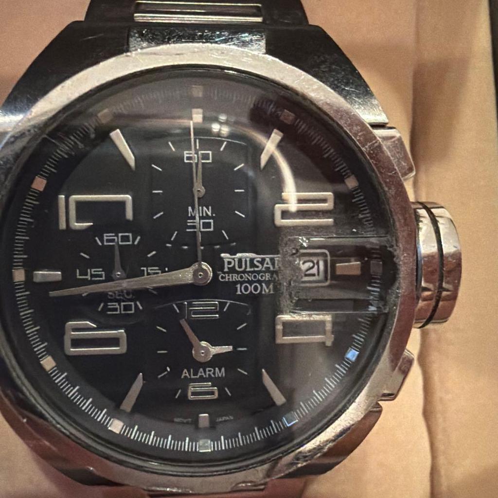Used SEIKO PULSAR watch