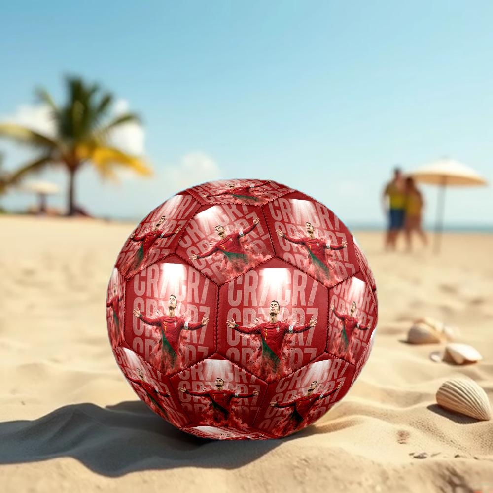 Cristiano Ronaldo Pallone da Calcio Misura 5 Cucito a Macchina Universale per Interni/Esterni Collezione Sorpresa Regalo Compleanno/Natale Matrimonio Festa