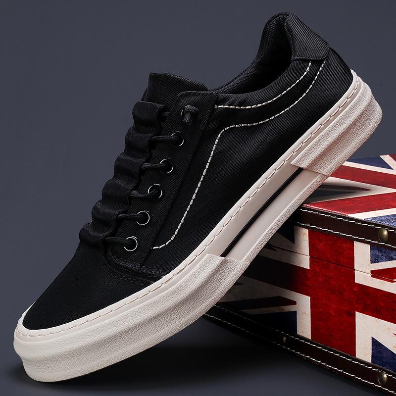 New Spring Men's Shoes Lightweight Casual and Versatile Design Men's Canvas Shoes Low Top Flat Sole Comfortable Board Shoes