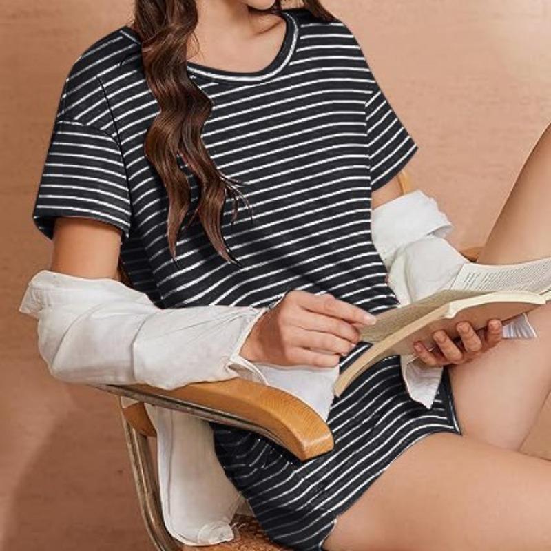 Women's Two-Piece Pajama Set Striped Short-Sleeve Top and Shorts—Casual Outfit-Ready Loungewear Set for Women