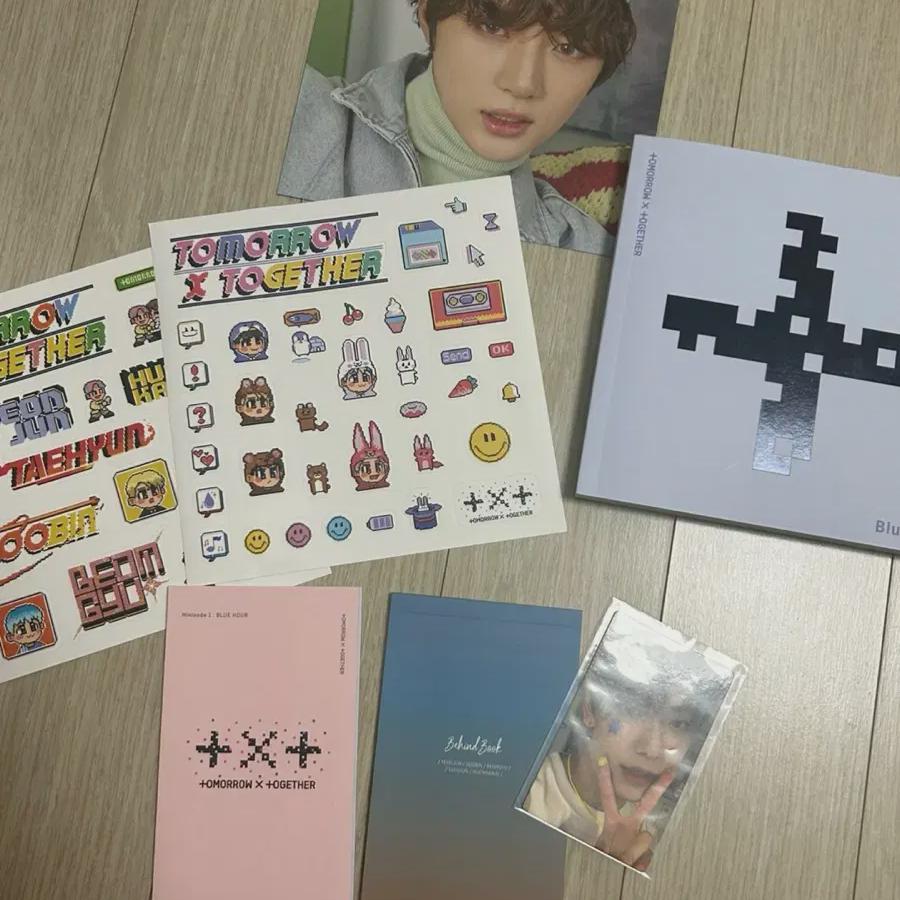 

Альбом Tomorrow X Together Blue Hour