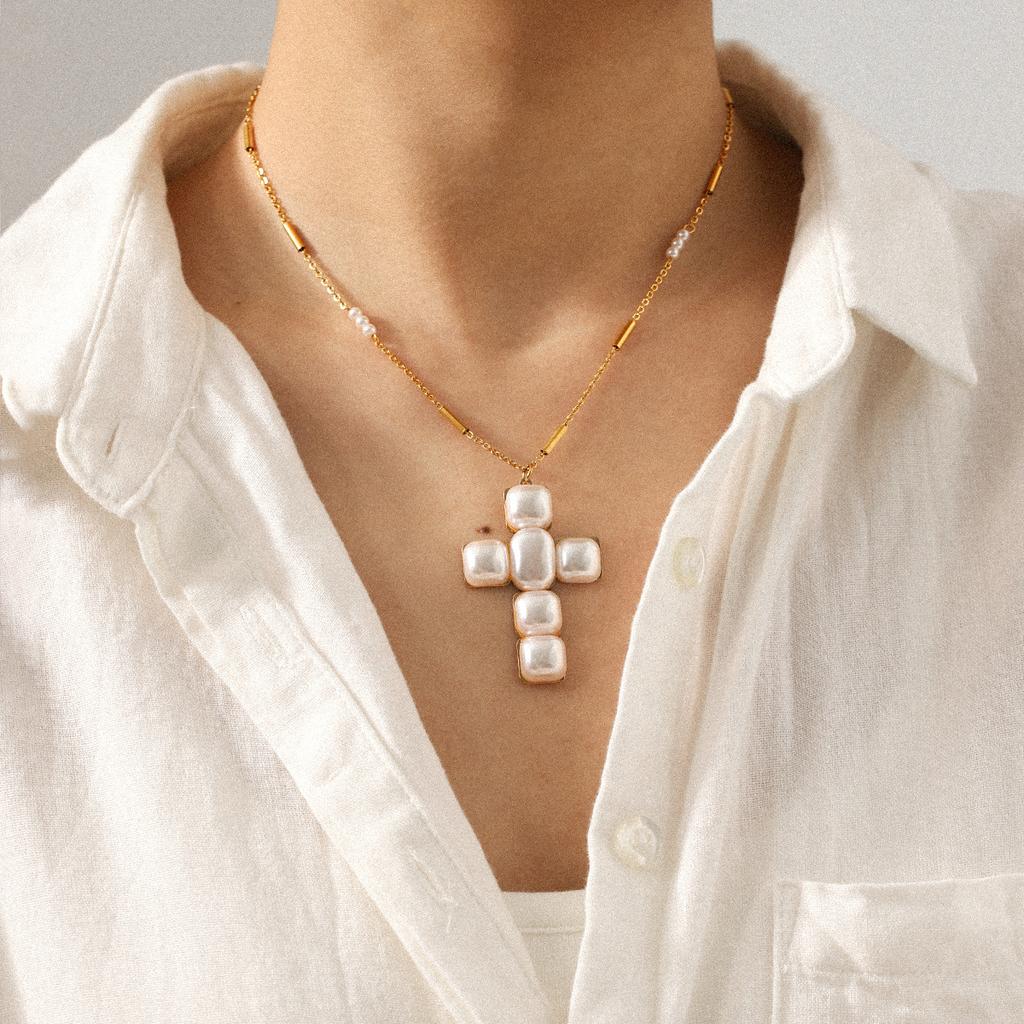 Stylish Stainless Steel Inlaid Pearl Cross Necklace, Light Luxury Versatile Sweater Chain, Pearl Neck Jewelry for Women