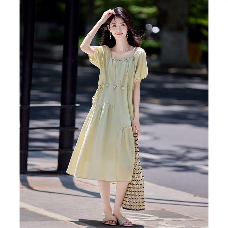 Spliced Pleated Midi Dress with Decorative Collar