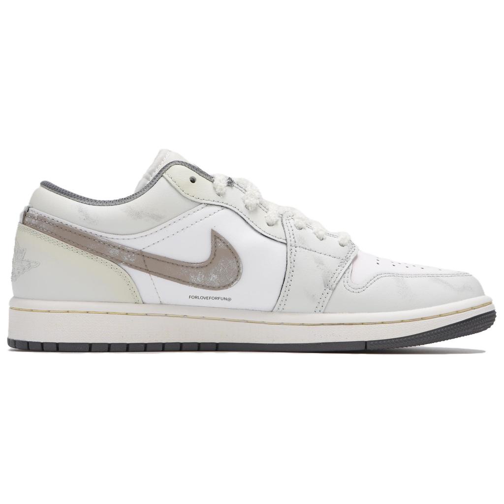 Jordan Air Jordan 1 Abrasion Resistant Low top Vintage Basketball Shoes Women's Jazz White 553560-044(Team24-)