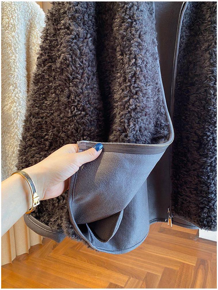 Winter 2025 Women's Faux Lambswool Leather-Fur Coat - Warm, Loose, Fluffy
