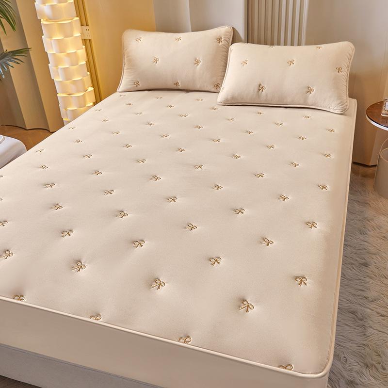 Washed Cotton Soybean Embroidered Bed Sheet, Skin-friendly Maternal and Infant-grade Bed Cover, Warm Bed Protector, Simmons Protective Cover