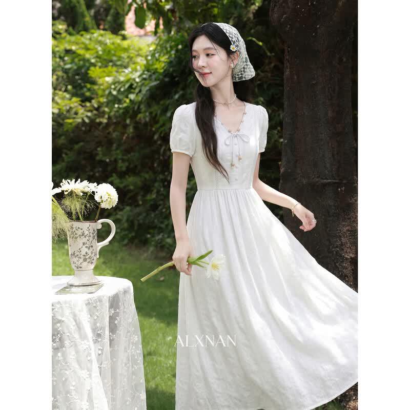 Women s Elegant Off-White Summer Long Dress M