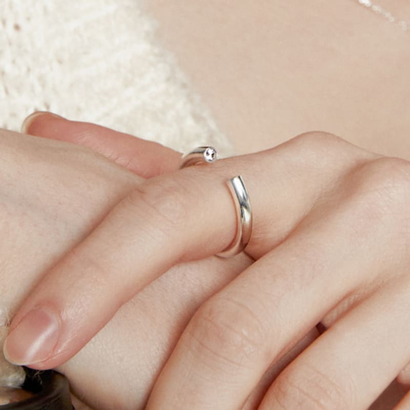 

Manaet Hidden Cubic Open R Silver